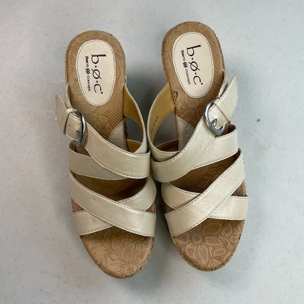 b.o.c. Cream Wedge Sandals with Crisscross Straps size 10 skin tone beige